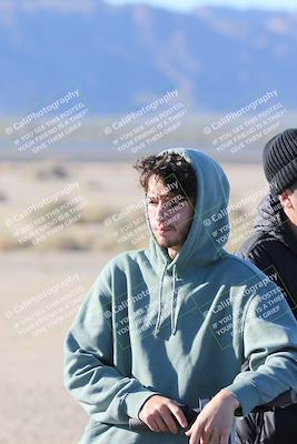 media/Jan-15-2026-Racers Edge (Thu) [[dfebeb70ab]]/1-Around the Pits-Track Walk/